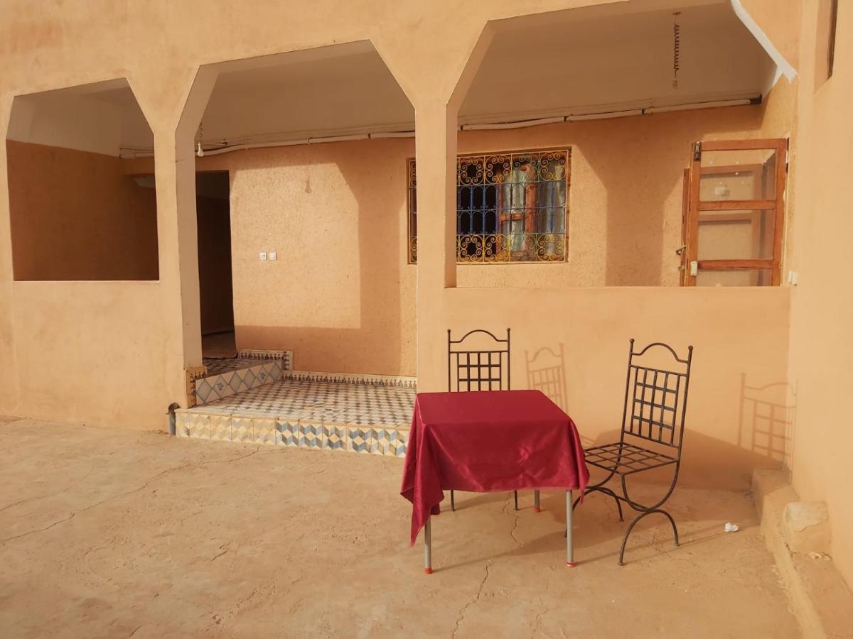 Kasbah Ait Arbi Hotel Ait Ougliff ภายนอก รูปภาพ