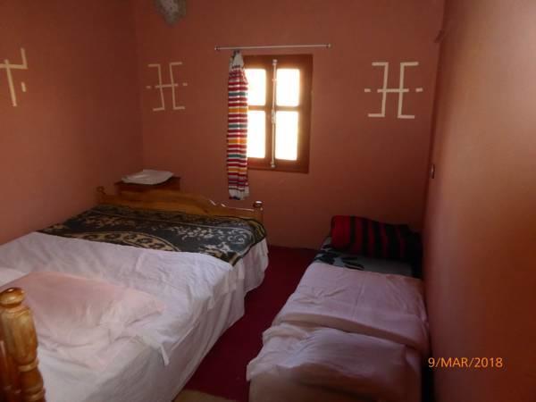 Kasbah Ait Arbi Hotel Ait Ougliff ภายนอก รูปภาพ