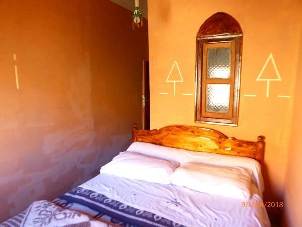 Kasbah Ait Arbi Hotel Ait Ougliff ภายนอก รูปภาพ